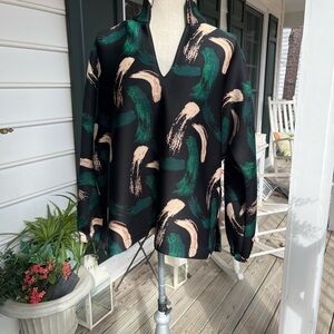 Emily McCarthy Stunning Black Abstract Print Top, Long Sleeves, XL, NWOT, Collar